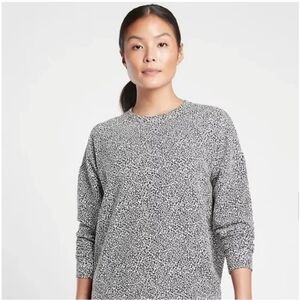 Athleta Studio To Street Crewneck Cheetah Print Sweater Size Small